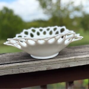 Vintage Westoreland Milk Glass Doric Lace Lattice Pedestal Dish